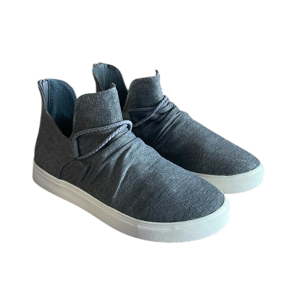 Very G Gray Canvas/Fabric Slip on Sneakers Shoes Size 11